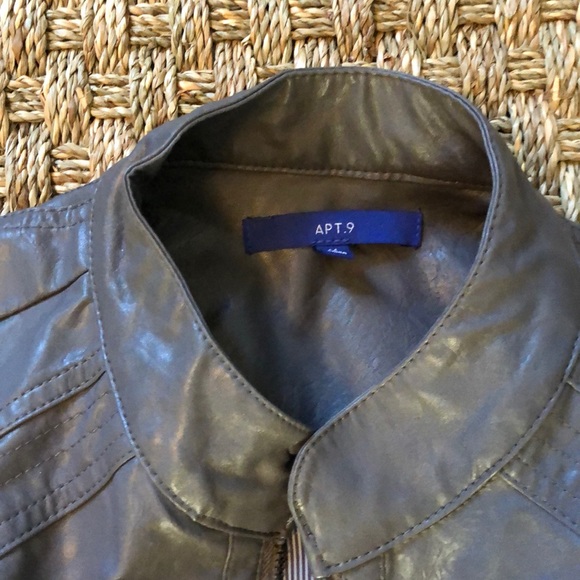 Gray leather jacket - Picture 2 of 5